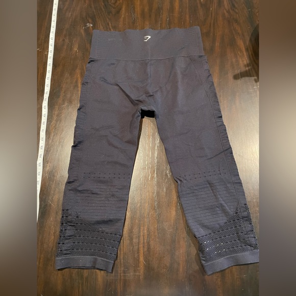 Gym shark capri leggings - Picture 2 of 3